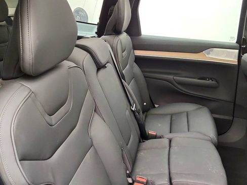 Used 2025 Volvo EX90 Ultra AWD/4WD image 22