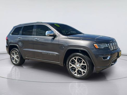 Used 2020 Jeep Grand Cherokee Overland AWD/4WD image 3