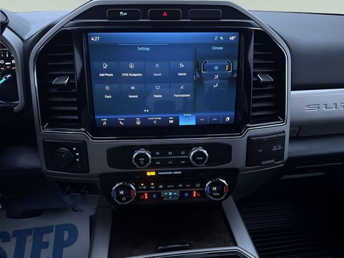 Used 2022 Ford F350 Lariat w/ Lariat Value Package AWD/4WD image 18