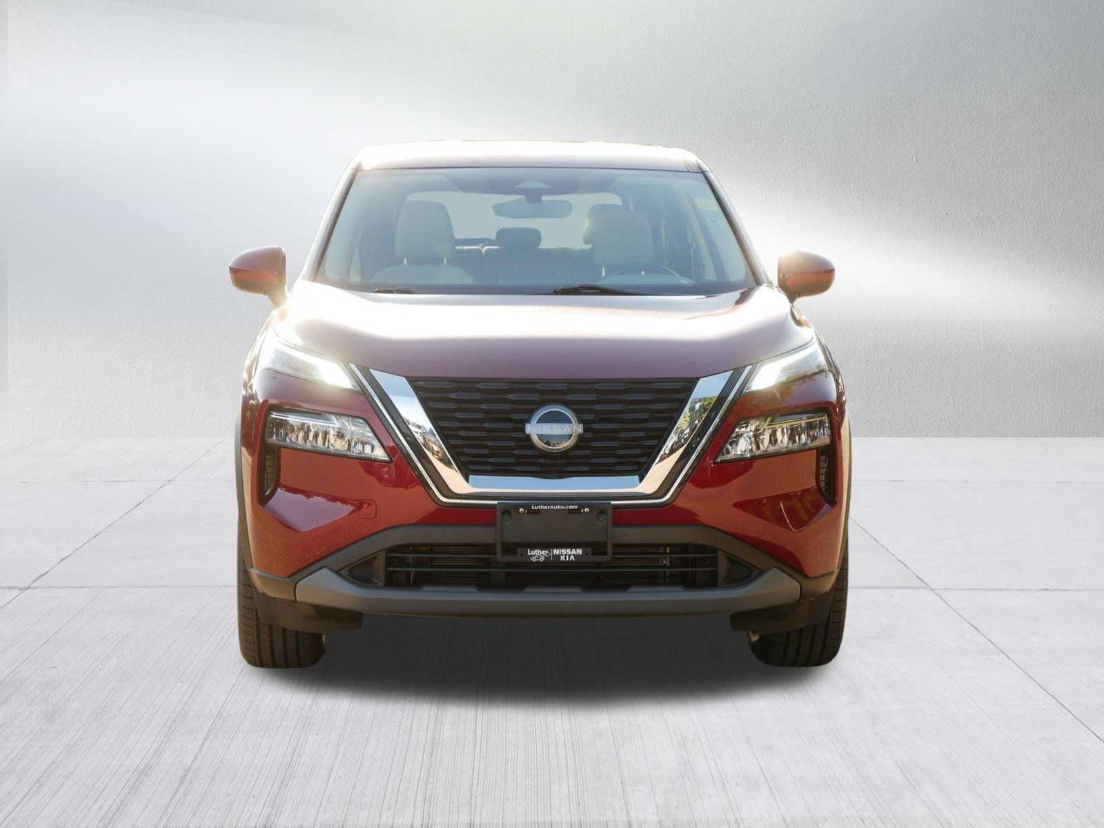 Certified 2023 Nissan Rogue SV AWD/4WD image 2