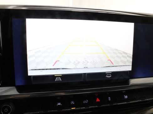 Used 2024 Chevrolet Silverado 1500 RST w/ Protection Package image 15