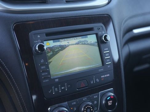 Used 2017 Chevrolet Traverse Premier image 26