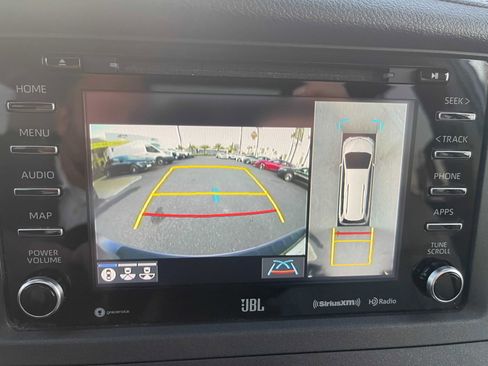 Used 2019 Toyota Sienna image 33