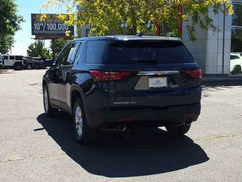 Used 2023 Chevrolet Traverse LS AWD/4WD image 7