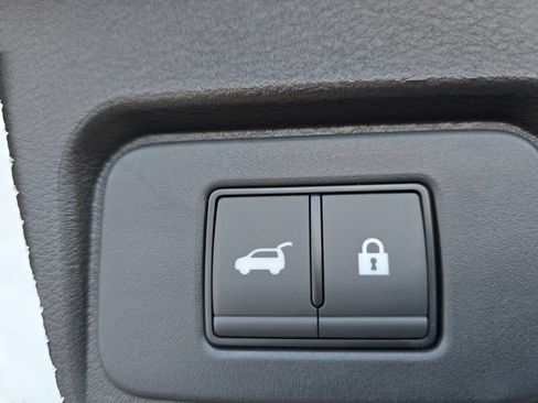 New 2026 Nissan Rogue SV w/ Cold Weather Package AWD/4WD image 18