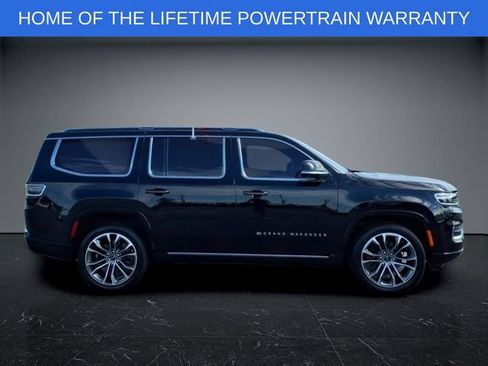 Used 2022 Jeep Grand Wagoneer Series III w/ Rear Seat Video Group 1 AWD/4WD image 2