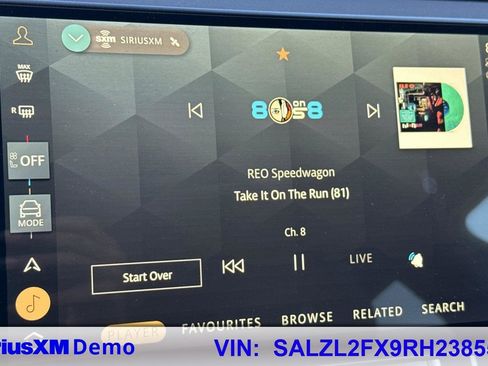 Used 2024 Land Rover Range Rover Evoque Dynamic SE image 36