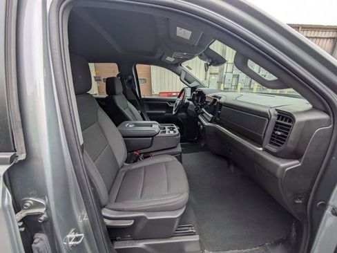 Used 2024 Chevrolet Silverado 1500 LT AWD/4WD image 34