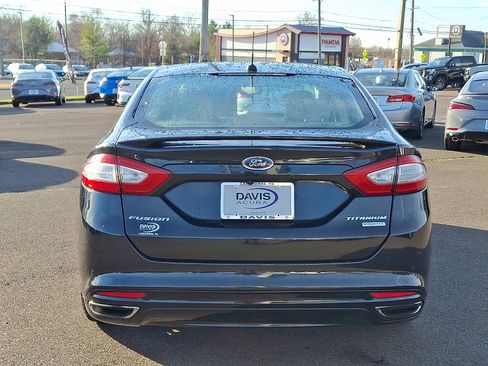 Used 2015 Ford Fusion Titanium image 4