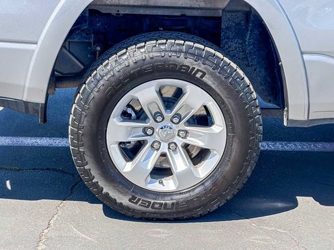 Used 2022 RAM 1500 Laramie w/ Off Road Group AWD/4WD image 10