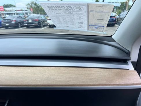 Used 2020 Tesla Model Y Long Range AWD/4WD image 61
