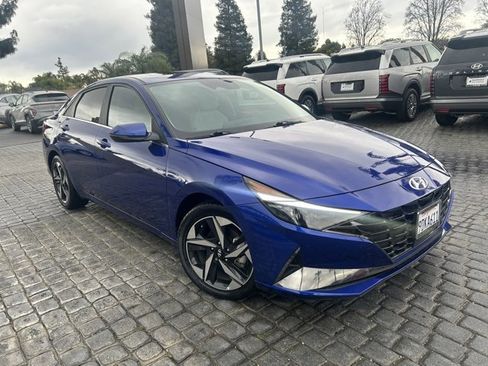 Used 2023 Hyundai Elantra Limited image 1