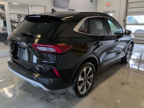 Certified 2023 Ford Escape Platinum image 5