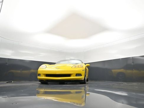 Used 2008 Chevrolet Corvette Convertible w/ Preferred Equipment Group image 33