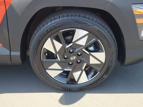 Used 2024 Hyundai Kona SEL FWD image 31