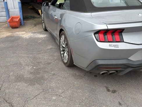 Used 2024 Ford Mustang GT Premium image 4