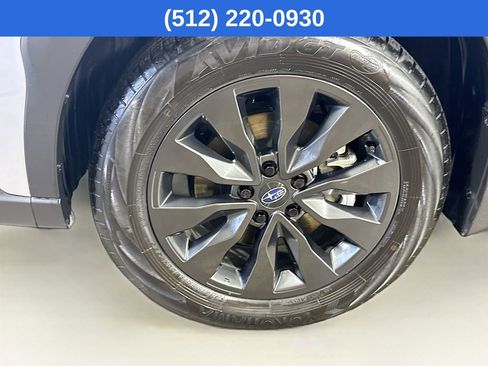 Certified 2024 Subaru Outback Onyx Edition XT AWD/4WD image 40