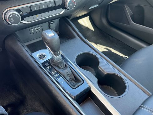 Used 2025 Nissan Altima 2.5 SV image 41