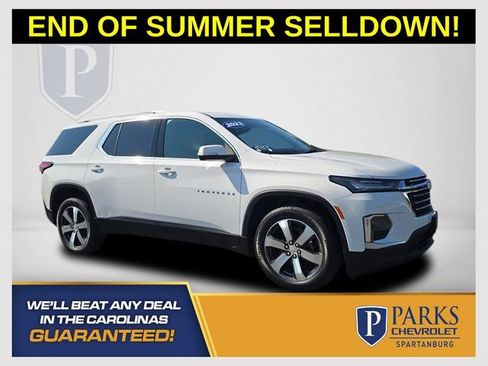 Certified 2023 Chevrolet Traverse LT w/ LT Premium Package AWD/4WD image 1