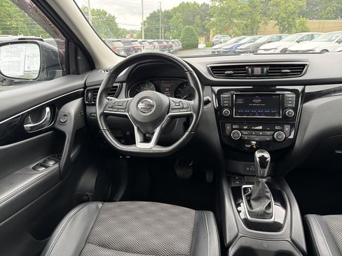 Used 2022 Nissan Rogue Sport SV w/ Technology Package AWD/4WD image 20