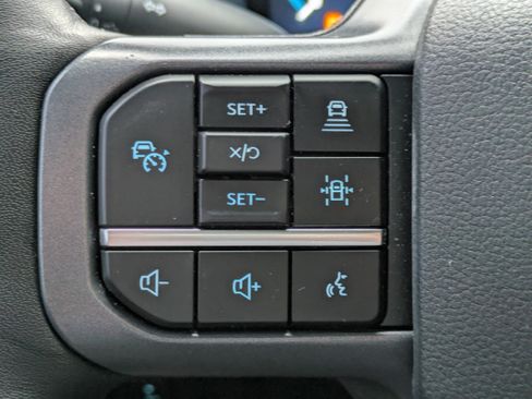 Used 2023 Ford F150 Lariat w/ Equipment Group 502A High AWD/4WD image 22