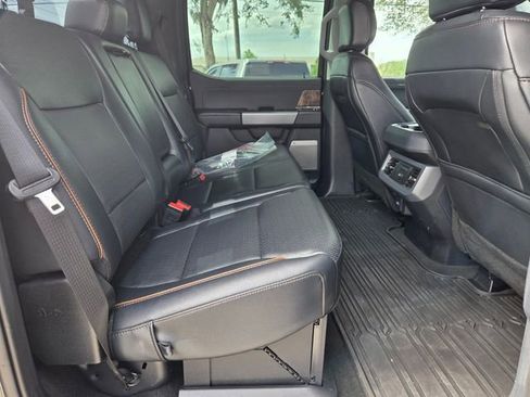 Used 2025 Ford F250 Lariat w/ Lariat Ultimate Package AWD/4WD image 15