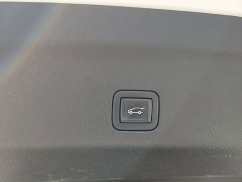 Used 2021 Cadillac Escalade Sport w/ Driver Assist Tech Package image 18