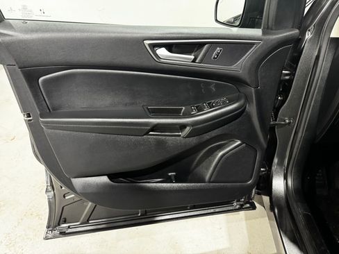 Used 2020 Ford Edge SE AWD/4WD image 15