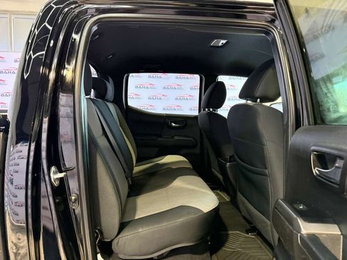 Used 2023 Toyota Tacoma TRD Off-Road image 41