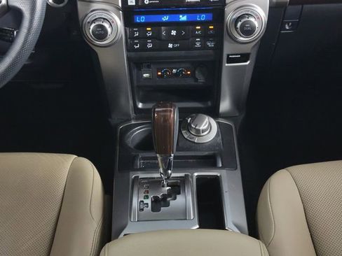 Used 2024 Toyota 4Runner Limited image 25