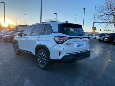 Certified 2025 Subaru Forester Touring w/ Touring Package image 5