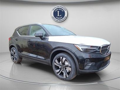 New 2025 Volvo XC40 B5 Ultra w/ Climate Package