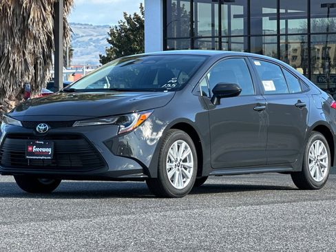 New 2026 Toyota Corolla LE image 8
