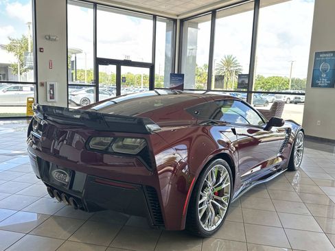 Used 2016 Chevrolet Corvette Z06 w/ 2LZ Preferred Equipment Group RWD image 3