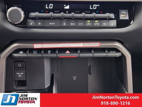 New 2026 Toyota Tundra Limited image 18