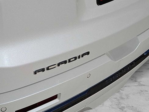 Used 2020 GMC Acadia Denali w/ Technology Package image 11