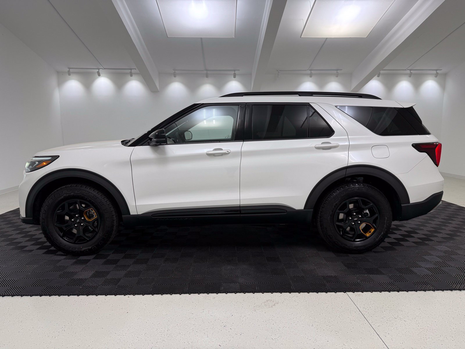 New 2026 Ford Explorer Tremor w/ Tremor Ultimate Package AWD/4WD image 4