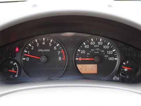 Used 2020 Nissan Frontier SV w/ Midnight Edition Floor Mats image 8