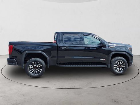 Used 2023 GMC Sierra 1500 AT4 w/ AT4 Premium Package AWD/4WD image 4