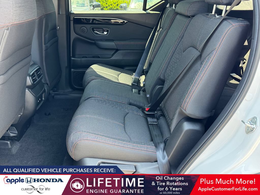 New 2026 Honda Pilot Sport image 17