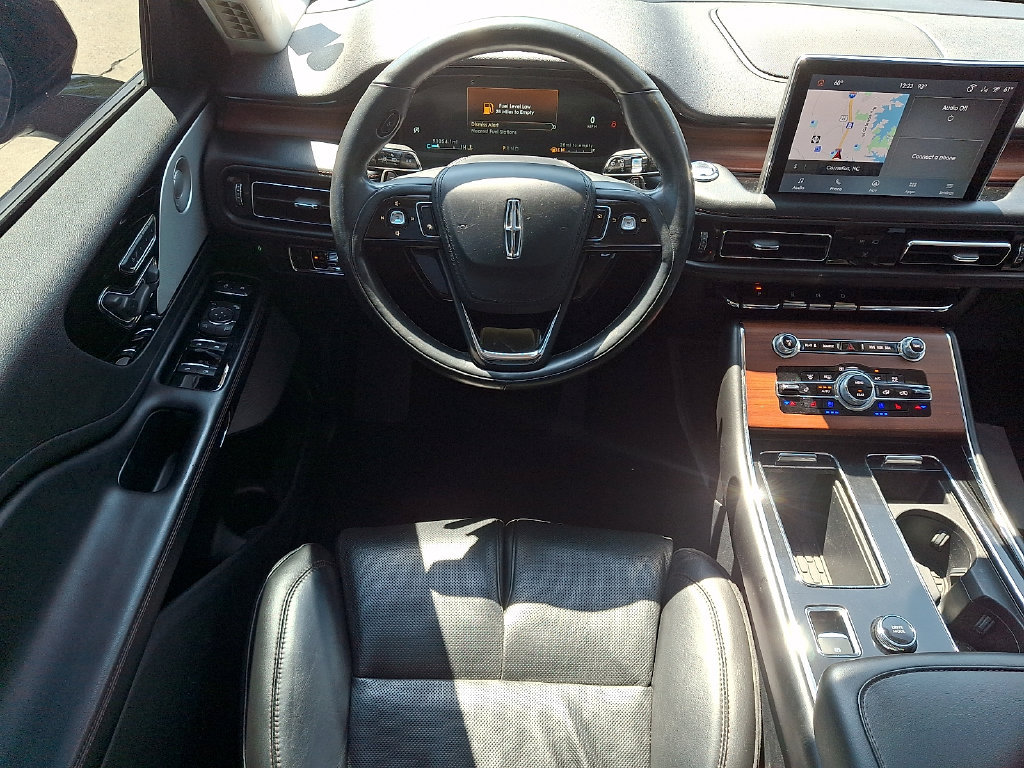 Used 2023 Lincoln Aviator Reserve w/ Equipment Group 201A AWD/4WD image 11