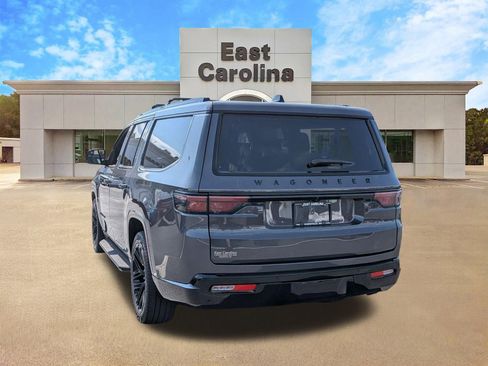 Certified 2024 Jeep Wagoneer L Series II AWD/4WD image 5
