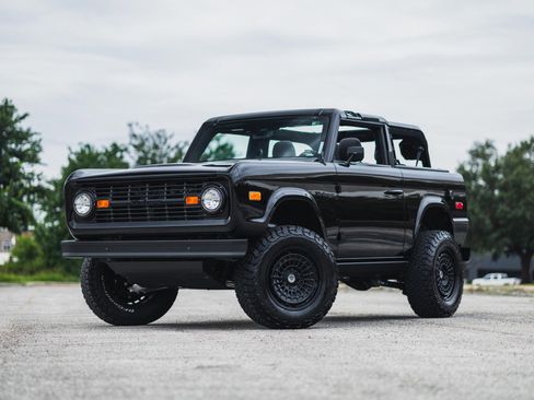 Used 2024 Ford Bronco Black Diamond AWD/4WD image 1