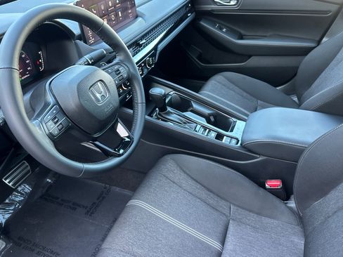 Used 2024 Honda Accord Sport image 4