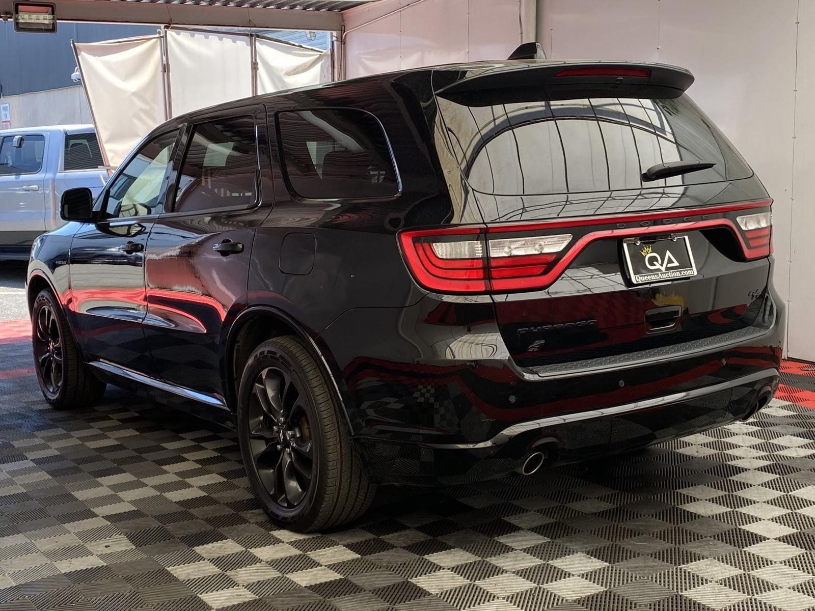 Used 2021 Dodge Durango R/T w/ Blacktop Package AWD/4WD image 4
