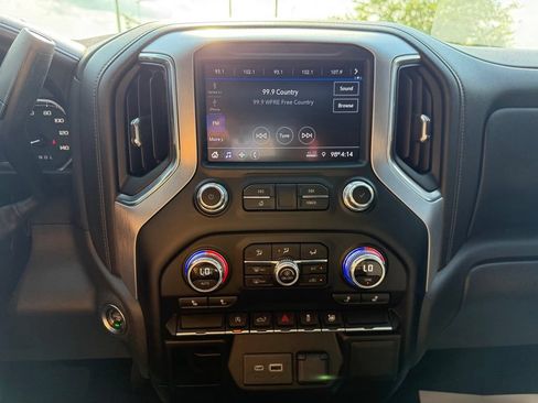 Used 2022 GMC Sierra 1500 Elevation w/ LPO, Elevation Black Package AWD/4WD image 25