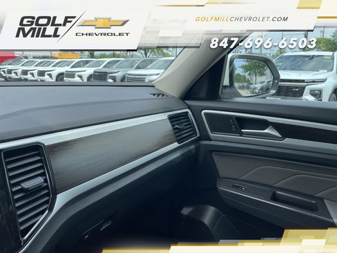 Used 2023 Volkswagen Atlas SE w/ Panoramic Sunroof Package AWD/4WD image 26