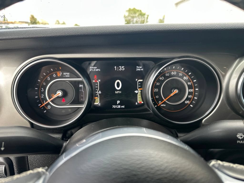 Used 2020 Jeep Gladiator Overland AWD/4WD image 22