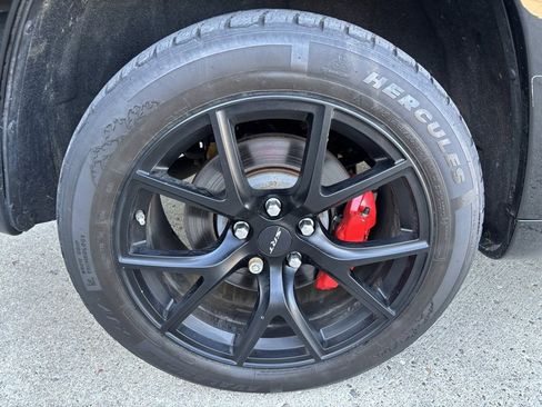 Used 2020 Jeep Grand Cherokee SRT image 11