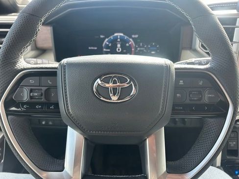 Used 2025 Toyota Sequoia Capstone image 15